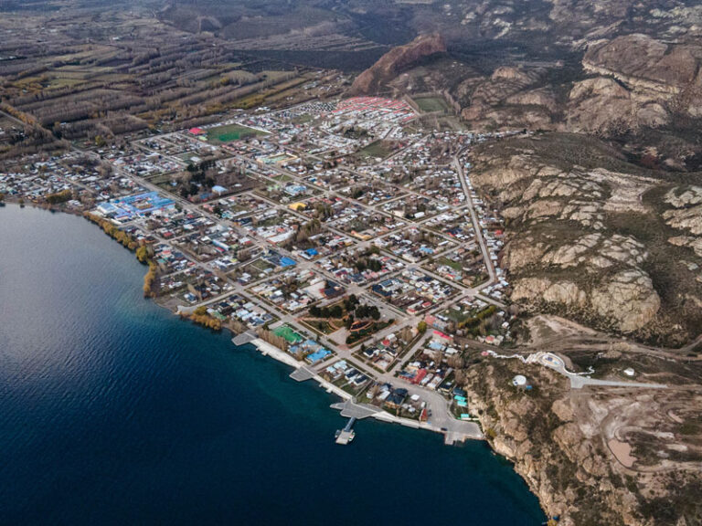 IDE Gore Aysen Vista aerea de la comuna de Chile Chico